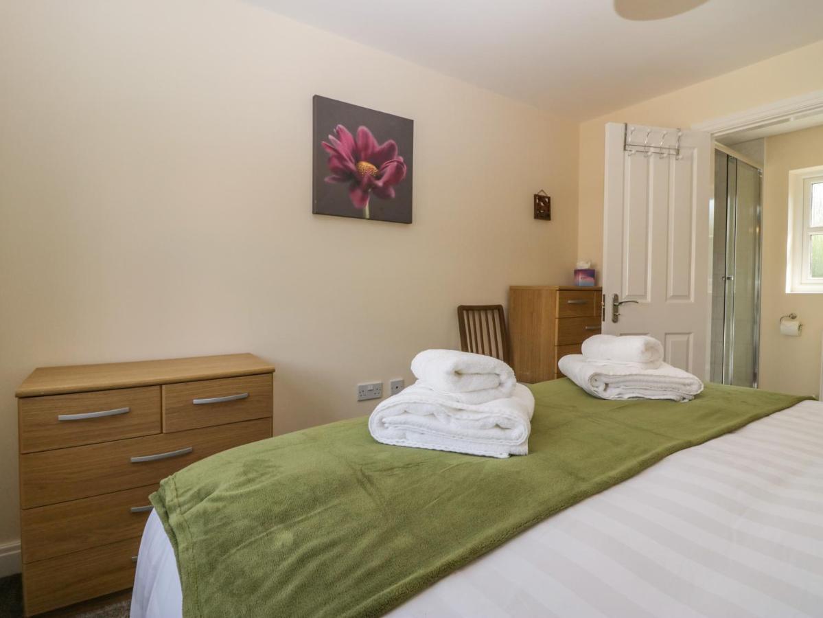 Вілла Rolo'S Retreat Grange-over-Sands Екстер'єр фото